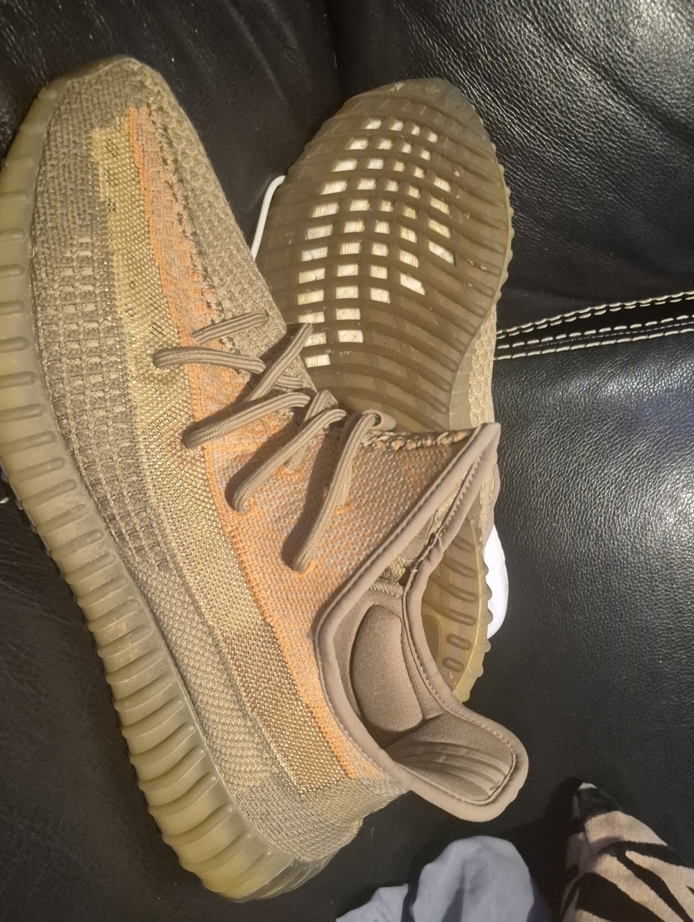 adidas Yezzy Boost 350 V2Tan  Sneaker with Sub Orange , An Sample NC Hat 1 Of 1ù
